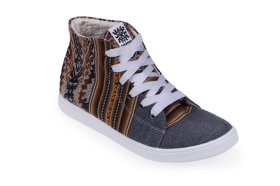 Trampki Inkamos Alto Marron, oryginalne buty z Peru