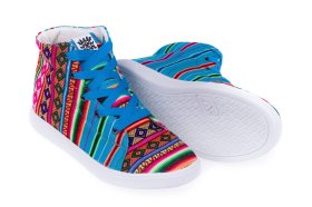 <p><span >Oryginalne buty Inkamos wykonane z kolorowej tkaniny zdobionej tradycyjnymi wzorami kultury Inków.</span></p> Trampki Inkamos Alto Azul, oryginalne buty z Peru - Feltiness