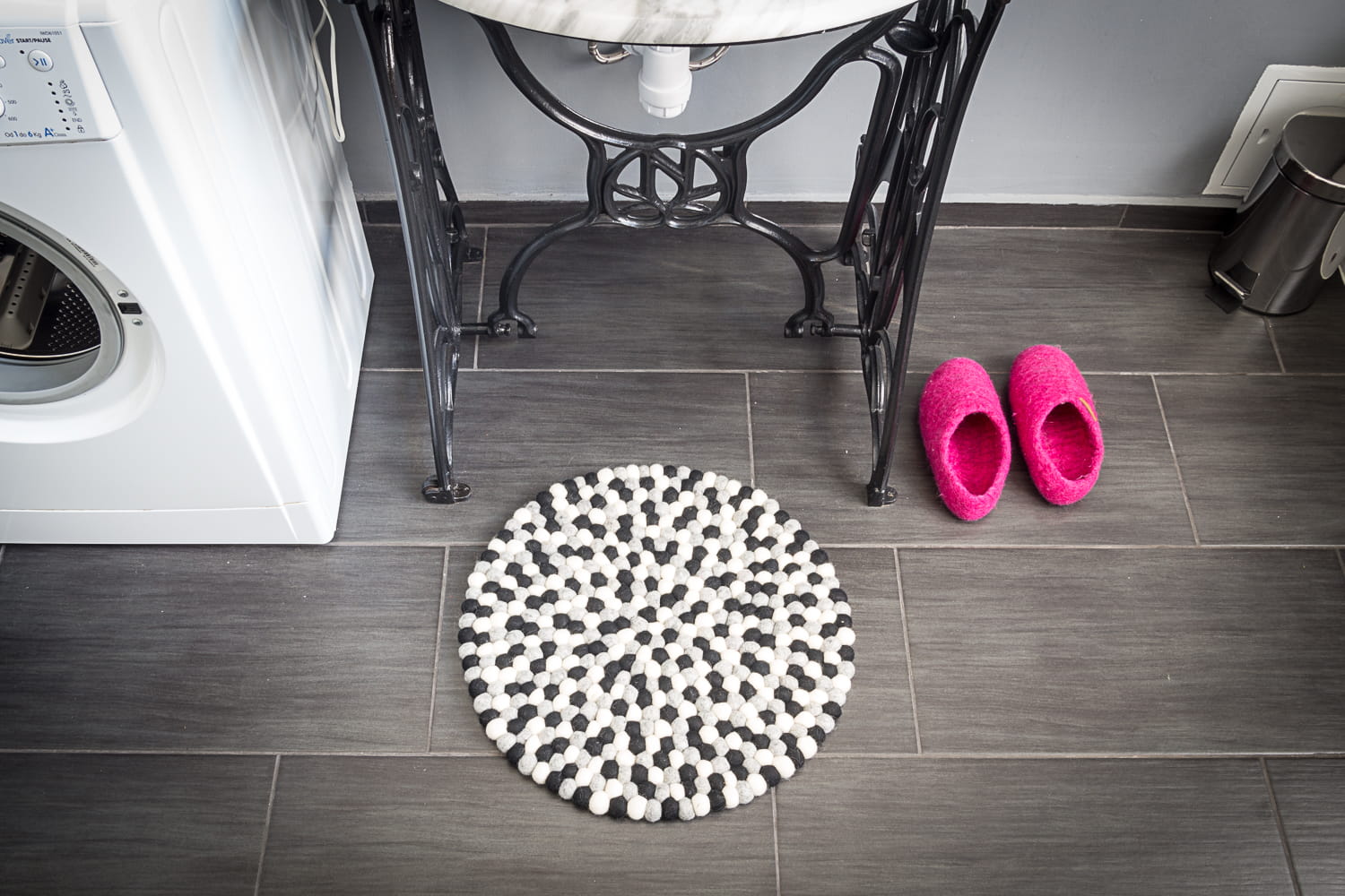 Dywanik Zimowy czarno - biały